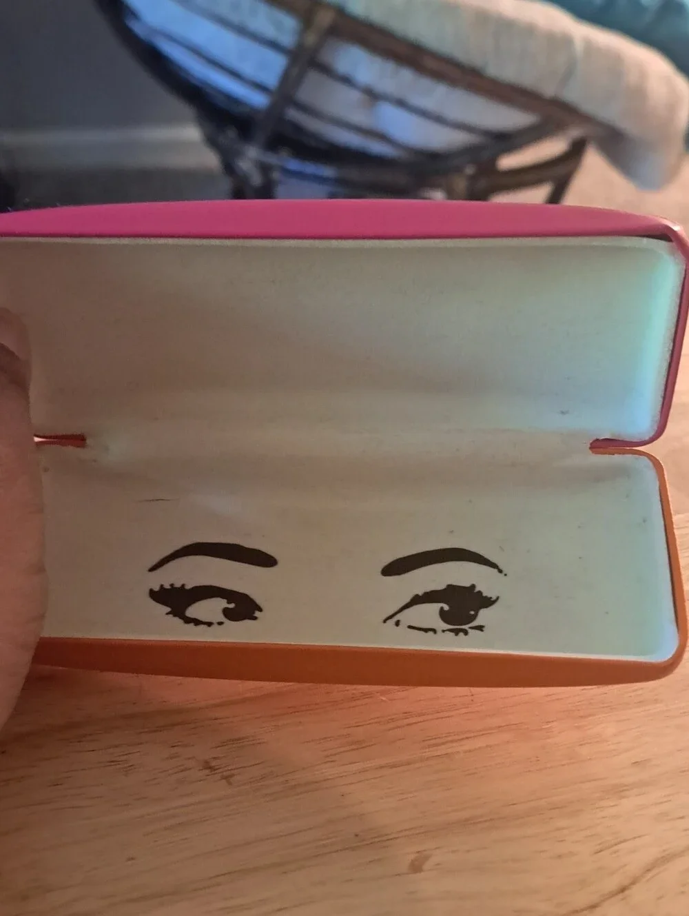 kate spade Hot Pink Hard Sunglasses/Eyeglass Case with Gold Logo